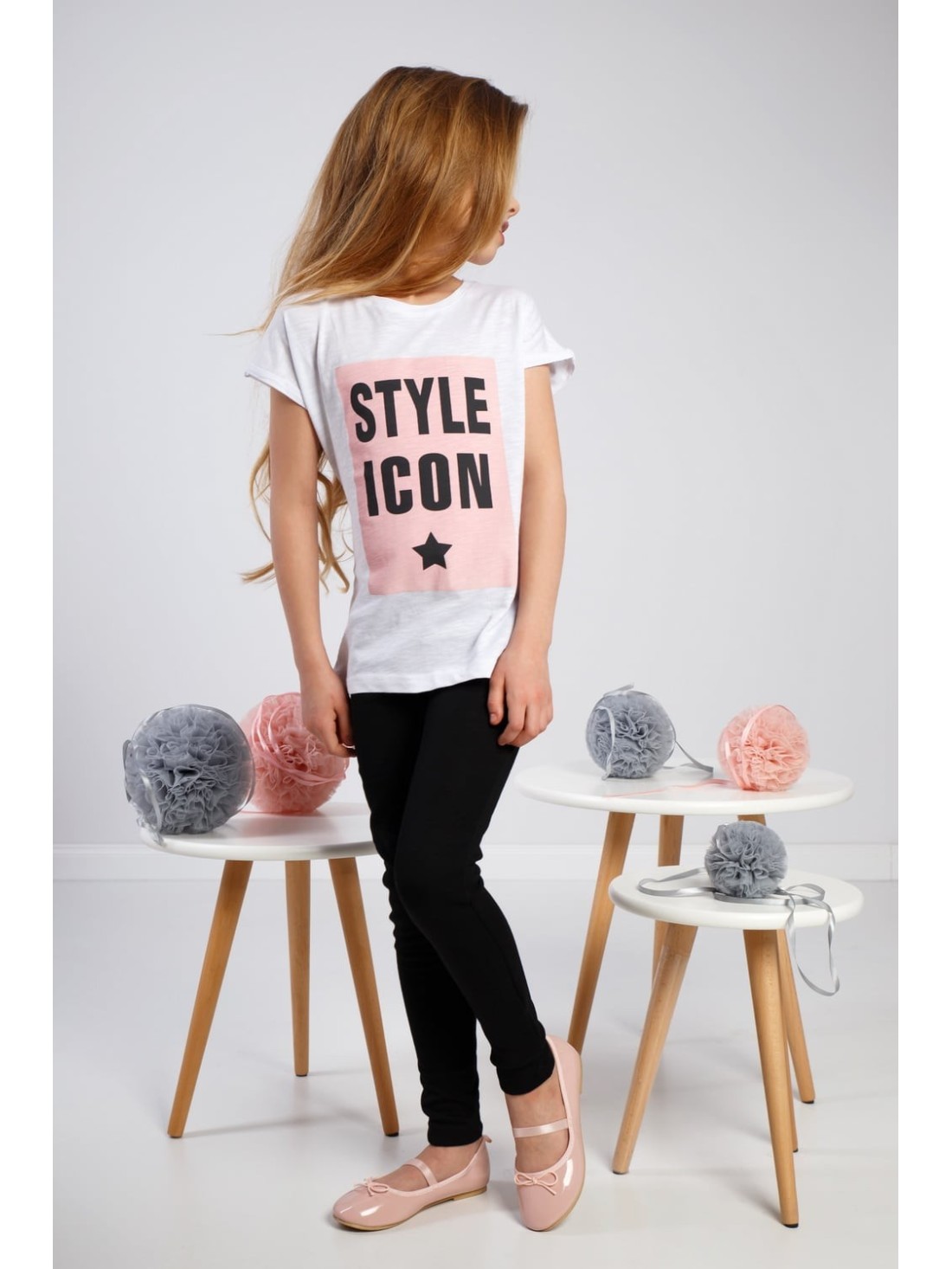 Weißes T-Shirt mit der Aufschrift NDZ8420 – Online-Shop – Boutique